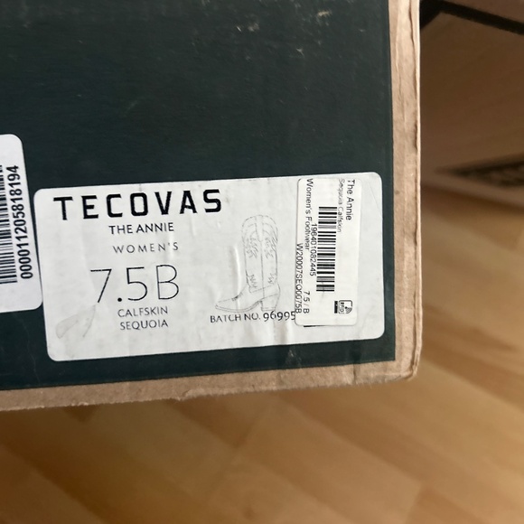 TECOVA WOMANS BOOT 7 1/2 - Picture 6 of 10